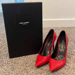 Saint Laurent Paris Pump